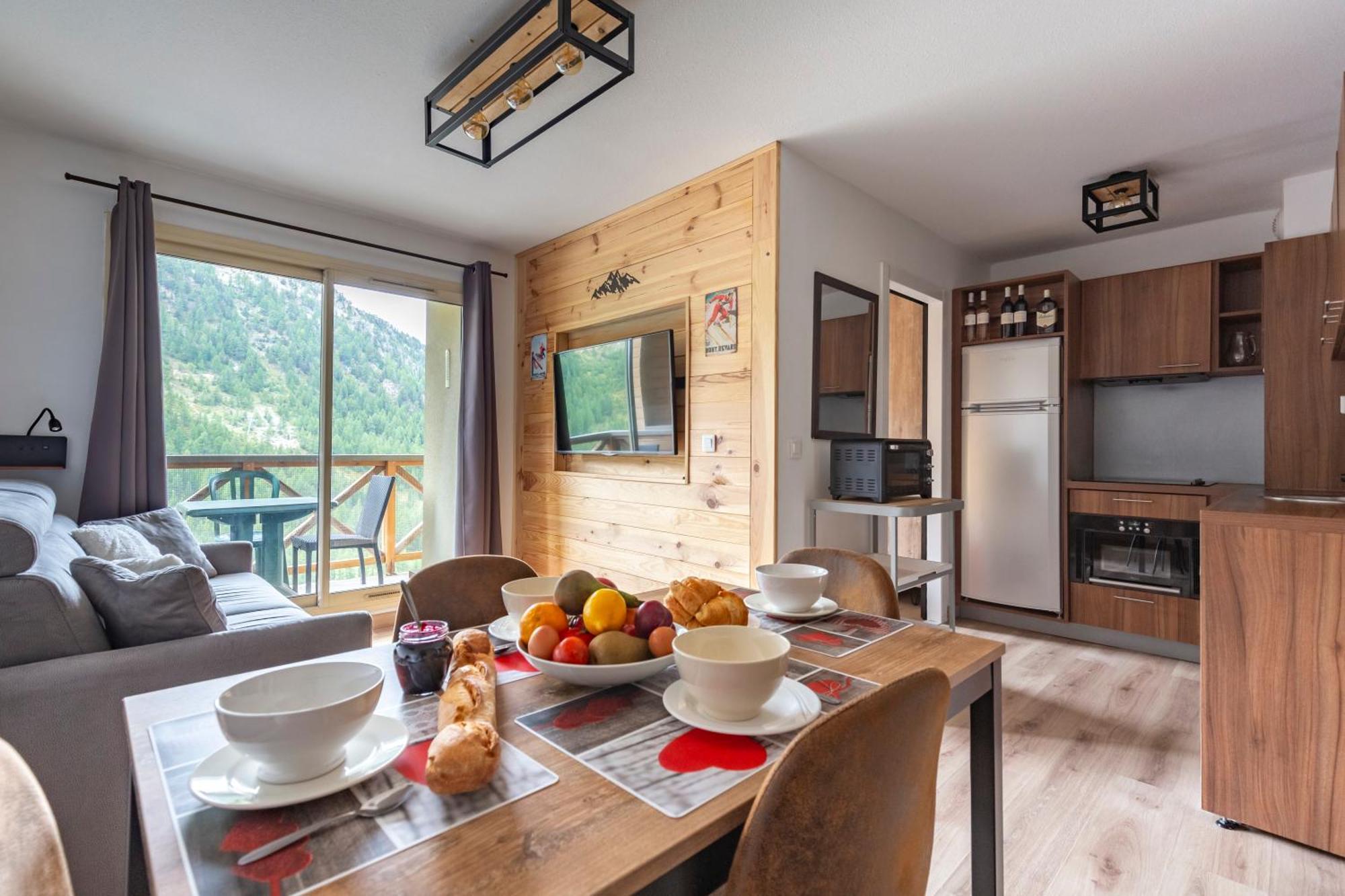 Joli T2, Centre, Parking Prive, Wifi, Local A Ski อิโซลา 2000 ภายนอก รูปภาพ